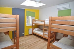 Хостел Dream Hostel Kiev. Место в общем 6-местном номере  1