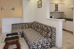 Квартира Home Hotel ул. Пушкинская, 2/7. Апартаменты 4-местный Трёхкомнатная квартира, ул. Пушкинская, 2/7 4