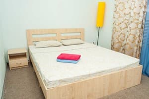 Возле Бессарабки на ул. Кропивницкого 1